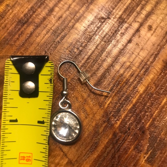 Round Crystal / Silver Earrings - Picture 2 of 2